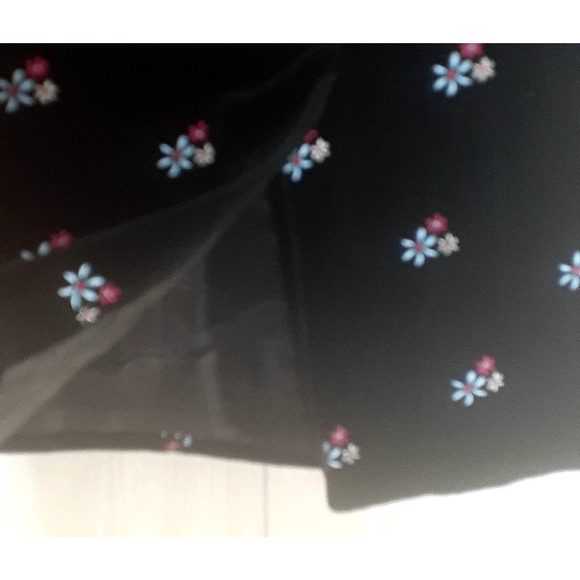 Hanna Andersson Black Crushed Velvet Embroidered With Flowers Lined Size 12 - Picture 3 of 5